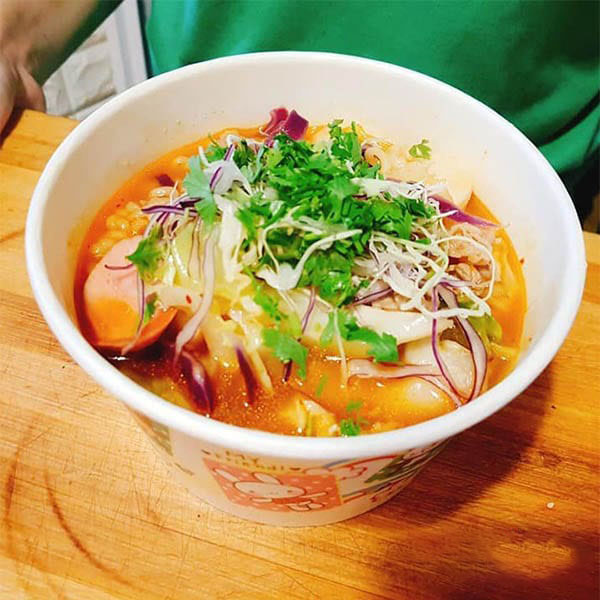 tô giấy nóng đựng phở